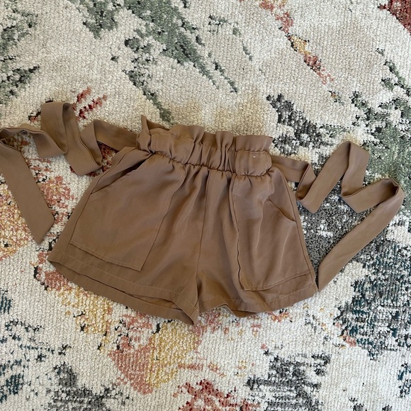 Better Together Paper Bag Shorts Women’s - Picture 4 of 10